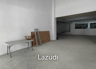 Premium Retail Space for rent in Surawong