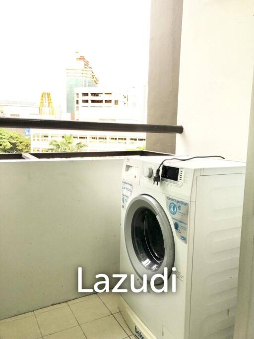 1 Bedroom 1 Bathroom 50 SQ.M Condo One Thonglor