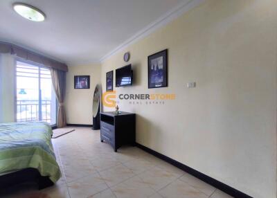 คอนโดนี้มี 2 ห้องนอน  อยู่ในโครงการ คอนโดมิเนียมชื่อ Centerpoint Condo  ตั้งอยู่ที่