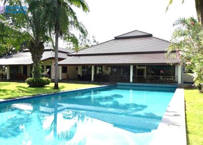 Great Golf Course Villa in Hua Hin at Palm Hills Golf Resort