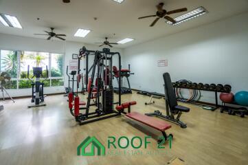 Prime Location - Condo in Central Pattaya : Spacious 2-Bedroom Unit – Foreign Ownership