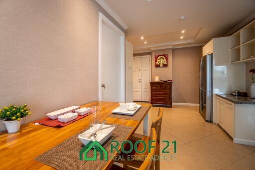 Prime Location - Condo in Central Pattaya : Spacious 2-Bedroom Unit – Foreign Ownership