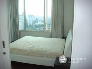 1-BR Condo at The Edge Sukhumvit 23 near MRT Sukhumvit