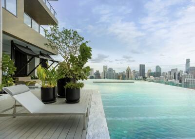 4 bed Condo in The Residences at Sindhorn Kempinski Hotel Bangkok Lumphini Sub District C021028