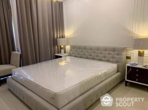 1-BR Condo at Noble Ploenchit near BTS Phloen Chit (ID 511783)