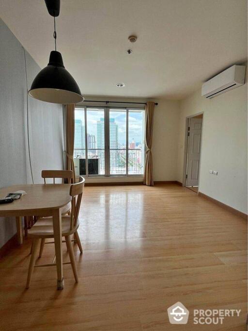 2-BR Condo at Life @ Ratchada-Suthisan near MRT Sutthisan