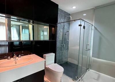 2-BR Condo at The Address Chidlom near BTS Chit Lom