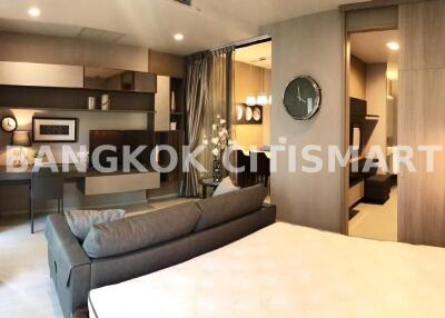 Condo at Noble Ploenchit for rent