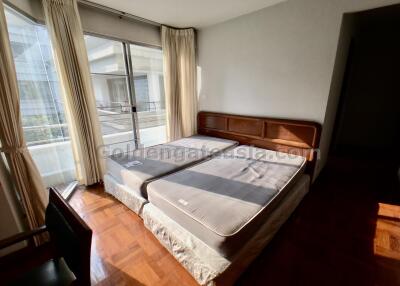 3 Bedrooms plus Study room, Apartment - Sukhumvit 31