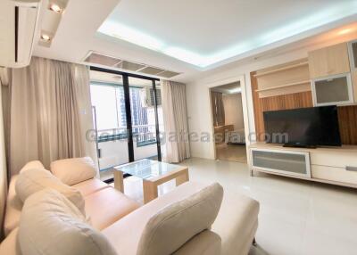 2 Bedrooms Furnished Condo at Las Colinas, Asok