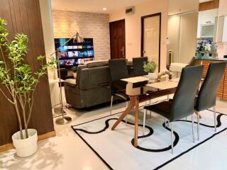 Sukhumvit Living Town 2 bedroom condo for rent