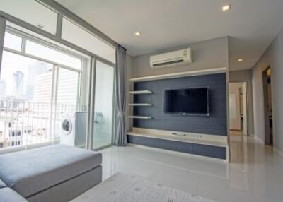 2 bedroom condo for rent at Ideo Verve Ratchaprarop