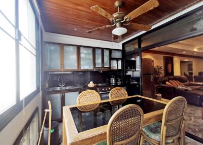 Large Studio for Rent at Jomtien Complex