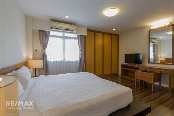 Spacious 4 Bed Room Duplex Condo for Rent near BTS Ploenchit Sukhumvit