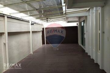 Detached Single House with Garden for Rent in Ekkamai