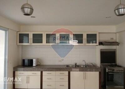 Detached Single House with Garden for Rent in Ekkamai