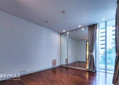 Luxurious 2 Bedroom Condo with Spacious Interiors - Your Perfect Urban Retreat!