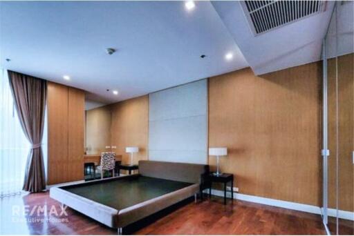 Luxurious 2 Bedroom Condo with Spacious Interiors - Your Perfect Urban Retreat!