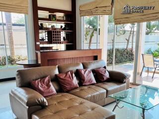 Luxury Beachfront 4 Bedroom Pool Villa In North Pattaya For Rent