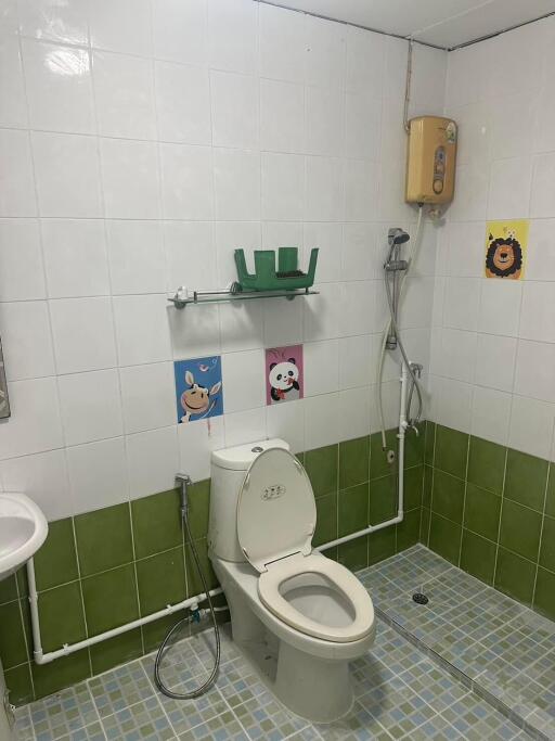 Bathroom with toilet and shower