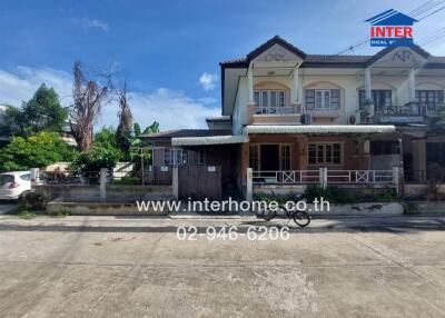 Exterior view of a duplex house