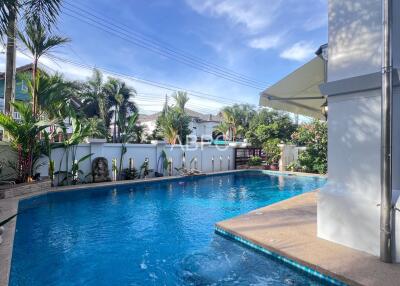 JUST IN 4 Bedroom Private pool House in Central Park 4