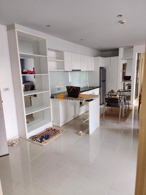 2 bedroom Condo in Atlantis Condo Resort Jomtien