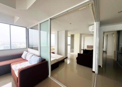 Large corner unit on Baan Amphur beach