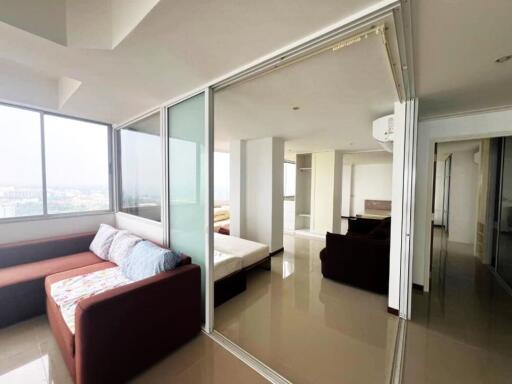 Large corner unit on Baan Amphur beach