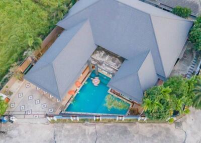 Beautiful 4-bedroom pool villa in Huay Yai