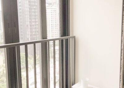 1-BR Condo at Ashton Asoke near MRT Sukhumvit