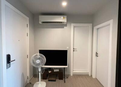 1-BR Condo at Life Asoke - Rama 9 near MRT Phra Ram 9