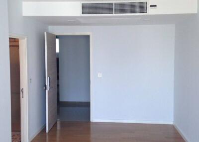 1-BR Condo at Condolette Ize Ratchathewi near BTS Ratchathewi