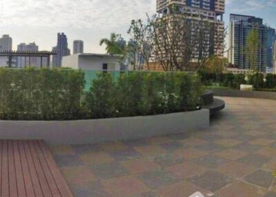 1-BR Condo at Tidy Deluxe Sukhumvit 34 near BTS Thong Lor