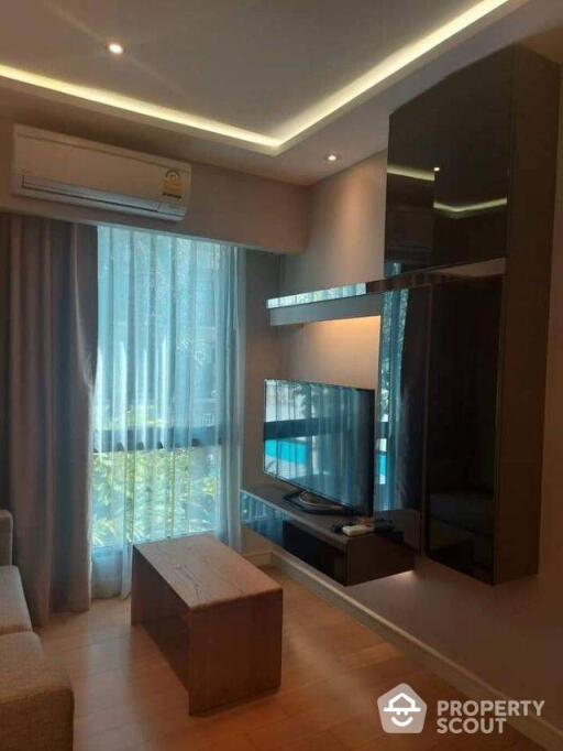 1-BR Condo at Tidy Deluxe Sukhumvit 34 near BTS Thong Lor