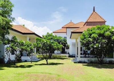 Balinese mansion style pool villa for sale Hua Hin