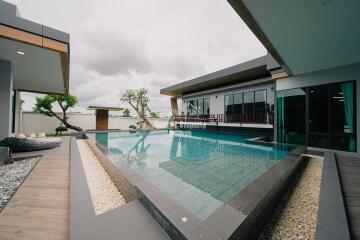 Magnificent, 6 bedroom, 7 bathroom, pool villa for sale in East Pattaya.