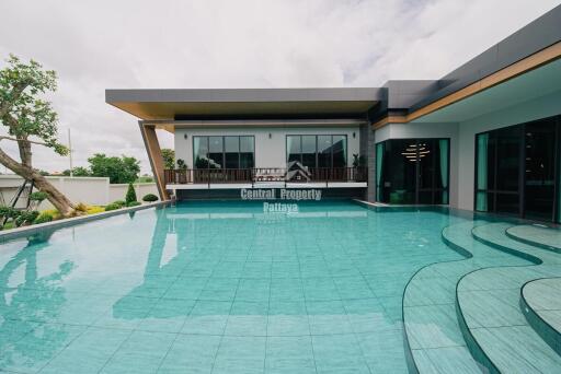 Magnificent, 6 bedroom, 7 bathroom, pool villa for sale in East Pattaya.