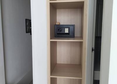 Built-in shelving unit with safe