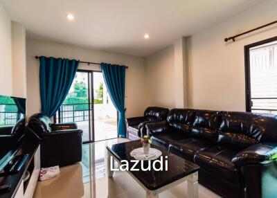 LA VALLE TOWN 3 : 3 bed two storey built-in kitchen