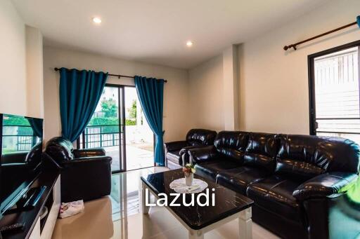 LA VALLE TOWN 3 : 3 bed two storey built-in kitchen