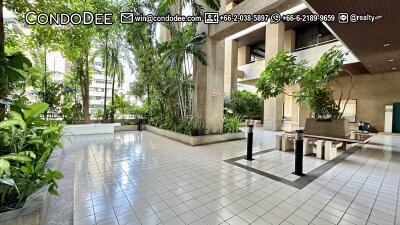 Luxury Spacious Condo Sukhumvit 21 Sale