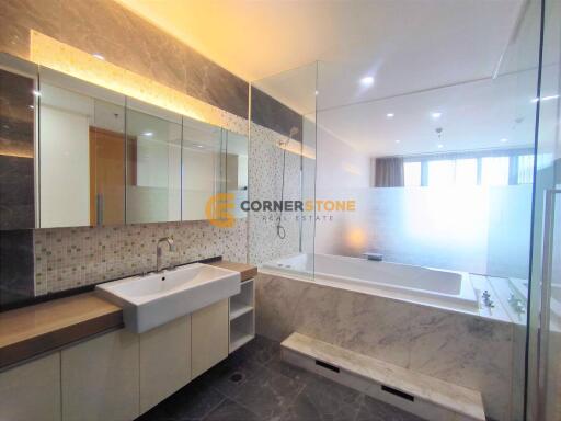 3 bedroom Condo in Northpoint Wongamat