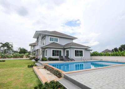 4 Bedroom Pool House at Thanaporn Park Home 5