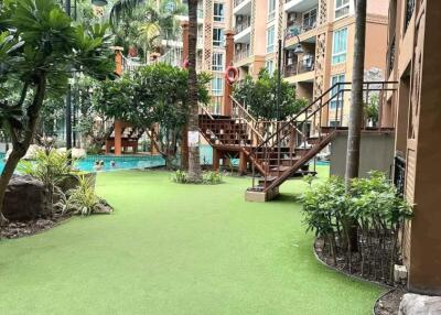 Fully Furnished 1-Bedroom in Resort-Style Condo Near Jomtien Beach – Perfect for Relaxation and Investment