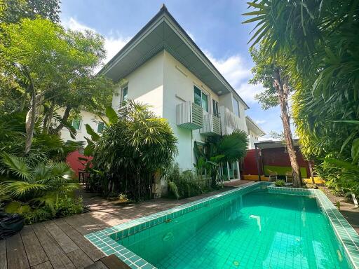 3-bedroom house with private pool for sale close to Rama 9