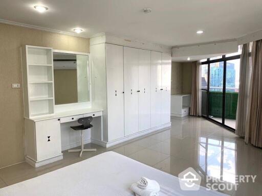 3-BR Condo at The Waterford Park Sukhumvit 53 Condominium near BTS Thong Lor