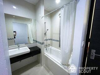 1-BR Condo at Ideo Q Phayathai near BTS Phaya Thai (ID 415335)