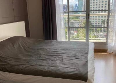 2-BR Condo at Citi Smart Sukhumvit 18 near BTS Asok