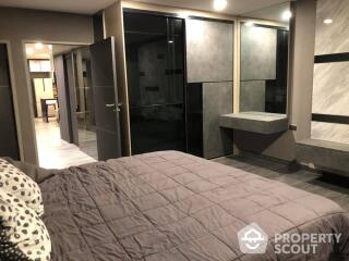 1-BR Condo at Nusa State Tower Condominium near BTS Saphan Taksin